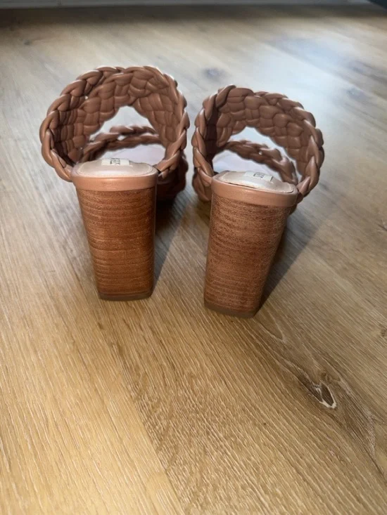 Steve Madden Women's Braided Slide Sandals Size 6.5 - Picture 4 of 5